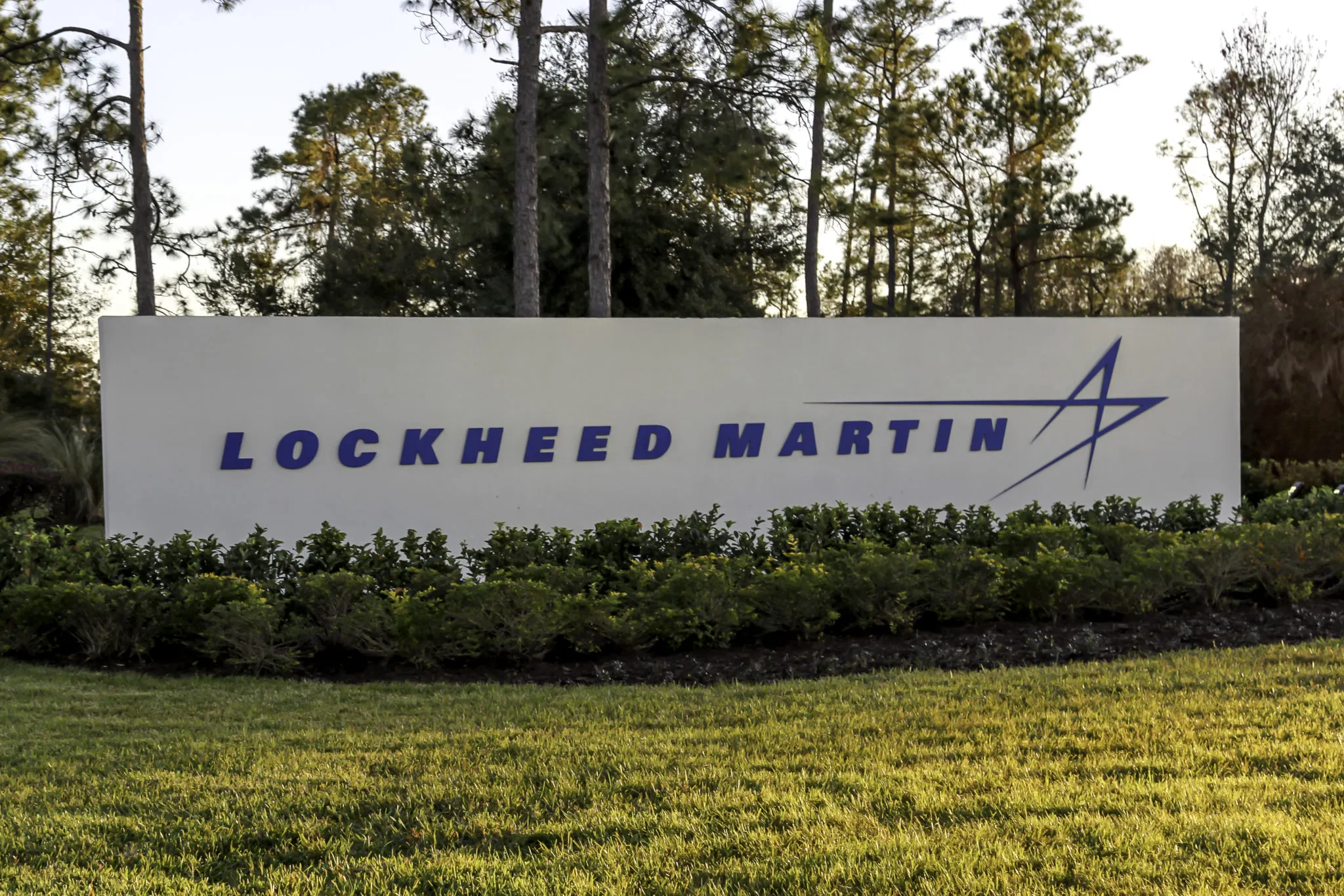 Lockheed-Sign.jpeg